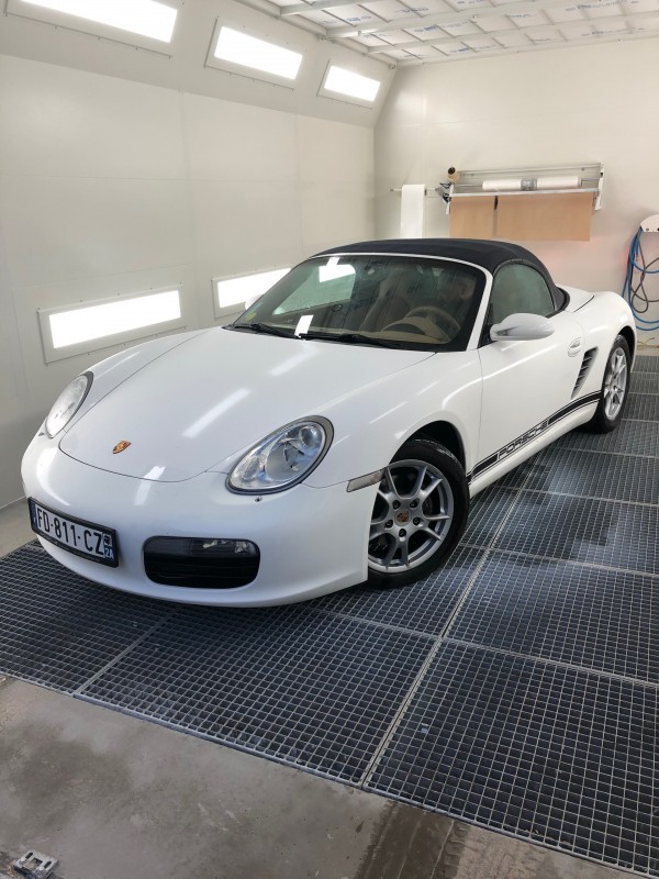 Découvrez notre nouvelle cabine de peinture à la carrosserie de la blaque d’aix